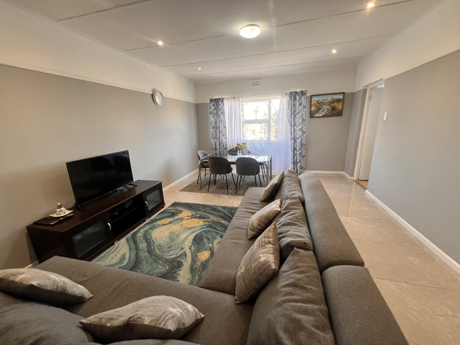 2 Bedroom Property for Sale in Fairfield Estate Western Cape